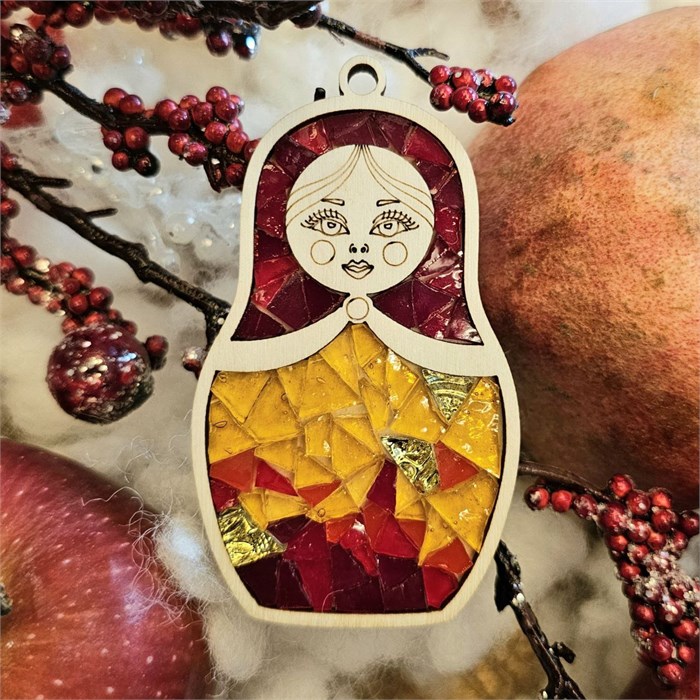 Матрешка красная 8 см. Набор мозаики из витражного стекла М6-матрешкаКр